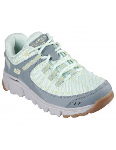 SUMMITS AT ARTISTFS BLUFF... 2