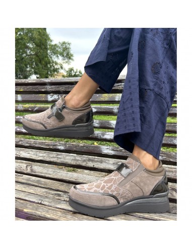 CREAM-48 NUBUCK TAUPE